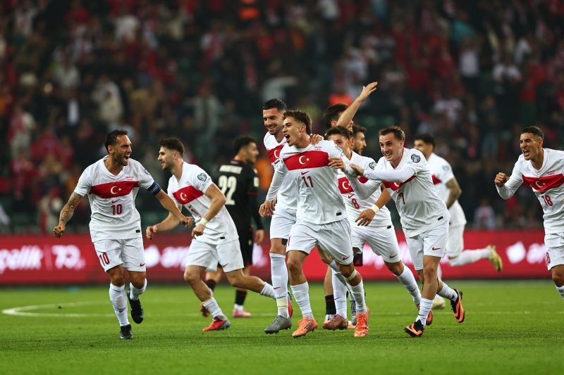 Büyükşehir, milli heyecanı dev ekranda meydana taşıyor;