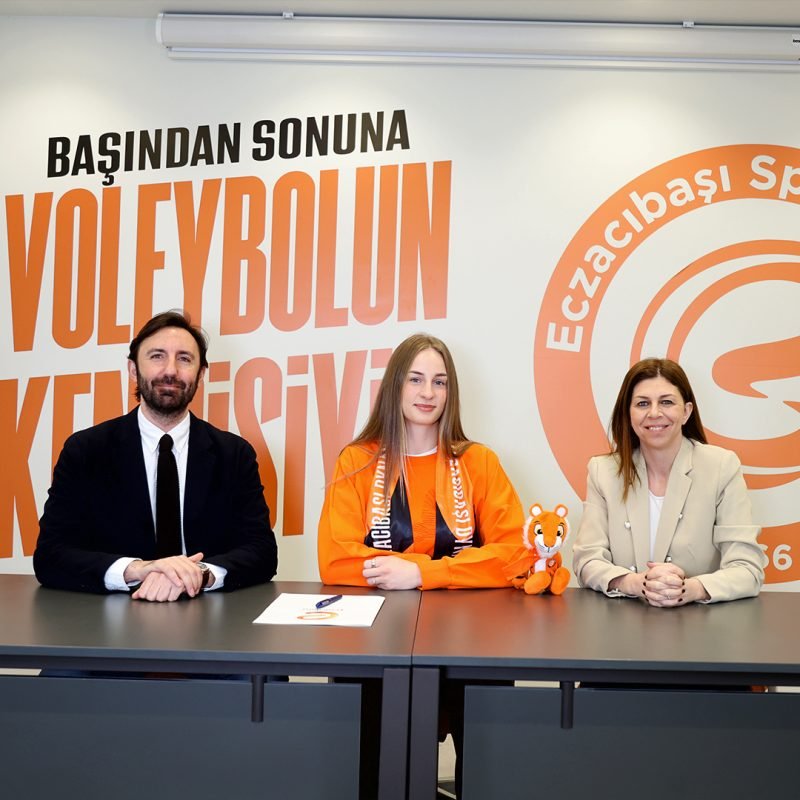 Avrupa’nın Yükselen Smaçörü Aleksandra Uzelac Eczacıbaşı Dynavit Formasıyla