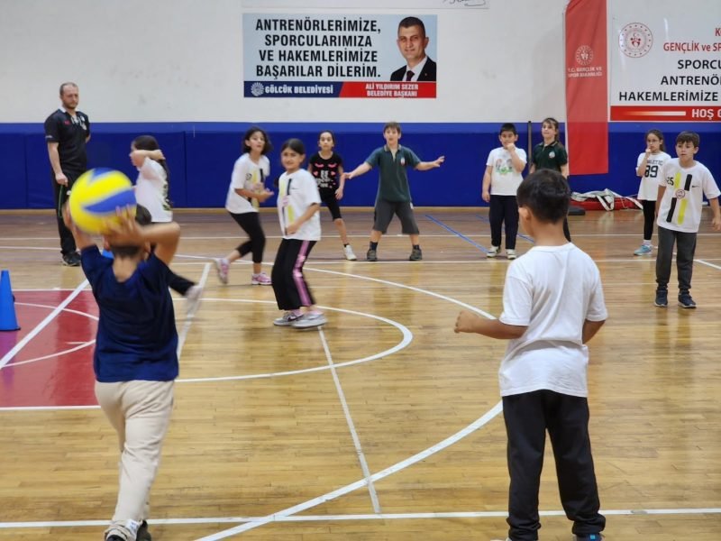 Geleneksel Çocuk Oyunları Turnuvası'nda Ödüller Sahiplerini Buldu