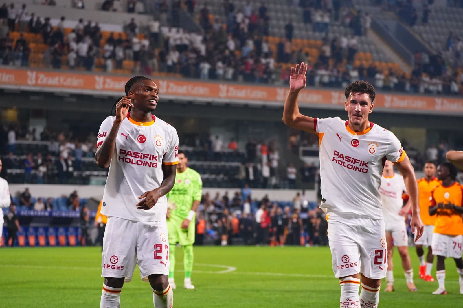 GALATASARAY-BAŞAKŞEHİR MAÇINDAN KARELER