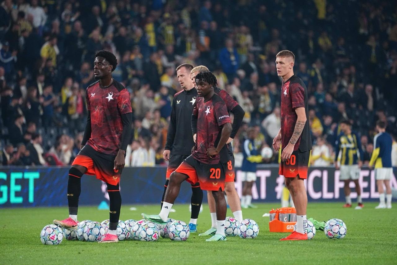 Fenerbahçe - SK Slavia Praha Maçından kareler