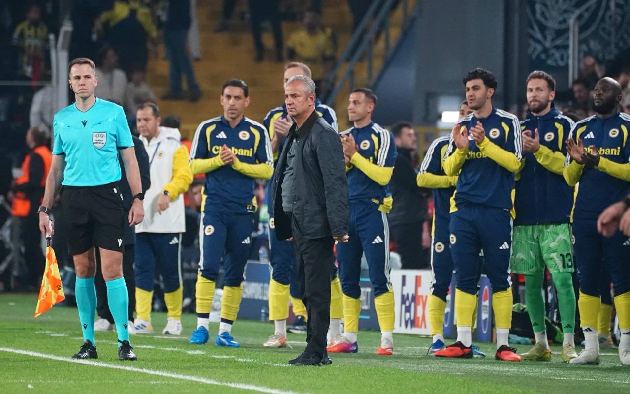 Fenerbahçe - SK Slavia Praha Maçından kareler