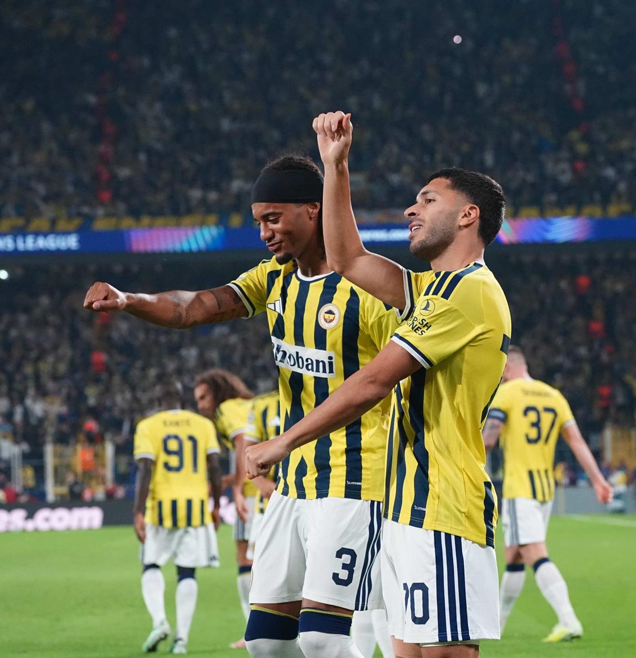 Fenerbahçe - SK Slavia Praha Maçından kareler