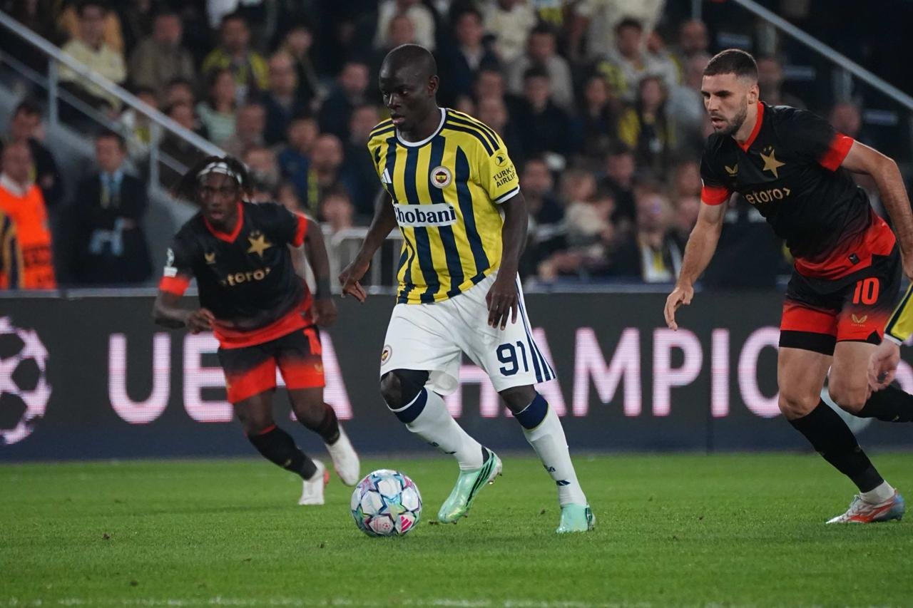 Fenerbahçe - SK Slavia Praha Maçından kareler