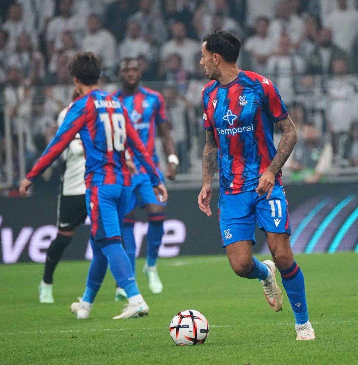 Beşiktaş - Crystal Palace maçından kareler