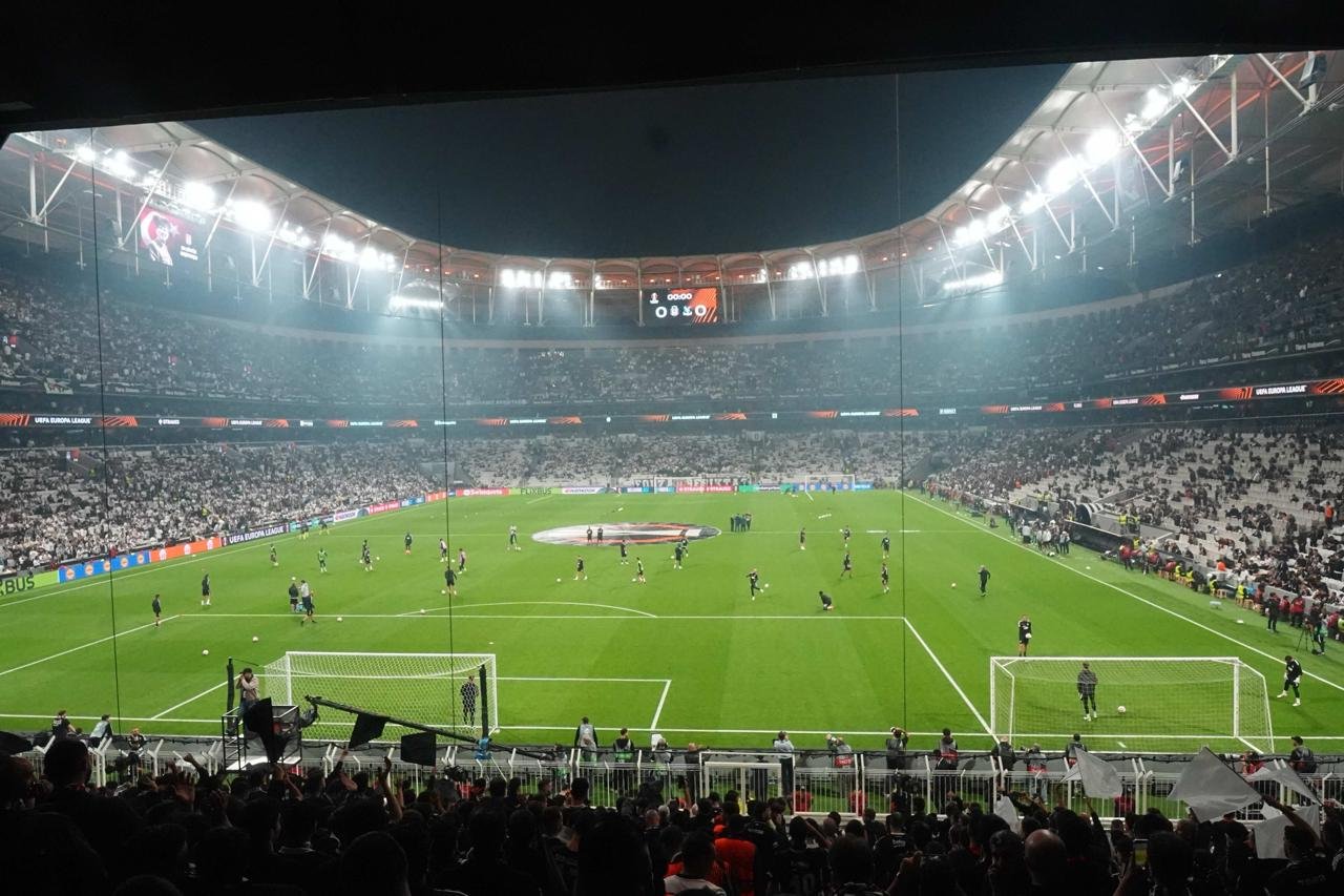 Beşiktaş - Crystal Palace maçından kareler