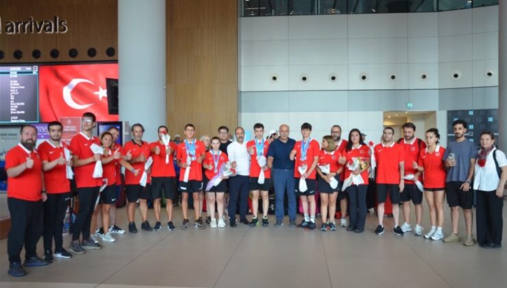 BAKAN BAK’TAN ÖZEL SPORCULAR İÇİN TEBRİK MESAJI