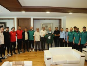 Çayırovaspor’dan Başkan Çiftçi’ye 45. yıl ziyareti