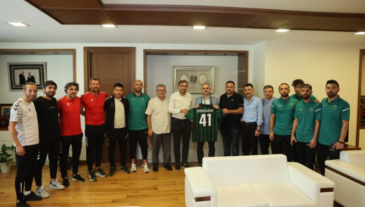 Çayırovaspor’dan Başkan Çiftçi’ye 45. yıl ziyareti