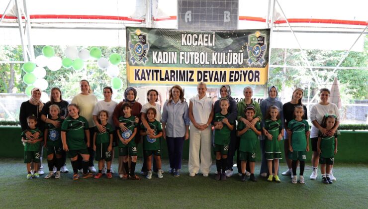 Kocaeli Büyükşehir’den kadın futboluna destek;Abiş, minik sporcular ve anneleriyle sahada buluştu