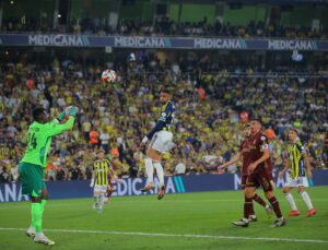 Fenerbahçe, Tedesco ile İlk Maçında Trabzonspor’u Devirdi