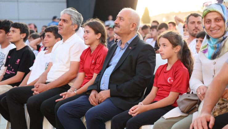 Kent Meydanı’nda Milli Maç Coşkusu!