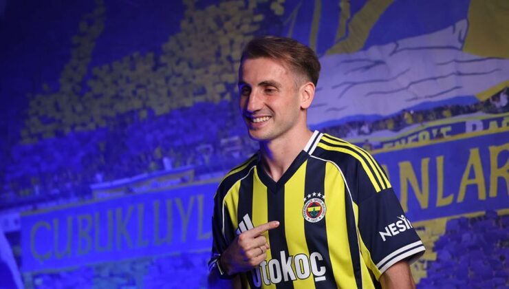 Kerem imzayı attı, formayı giydi
