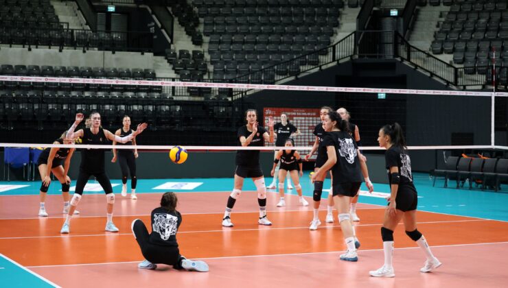 Sezonun ilk derbisinde Eczacıbaşı Dynavit’in rakibi VakıfBank!