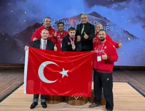 Dünya Şampiyonası’nda Milli Haltercilerden 2’si Altın Toplam 5 Madalya