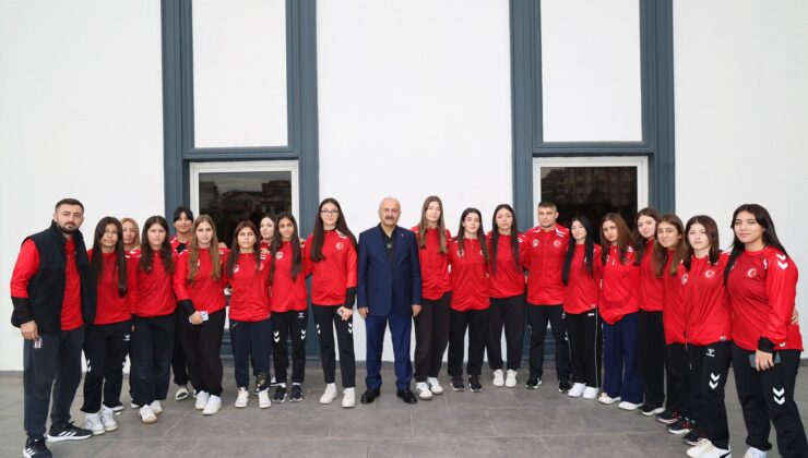 Gebzeli Güreşçiler Milli Takım Kampında