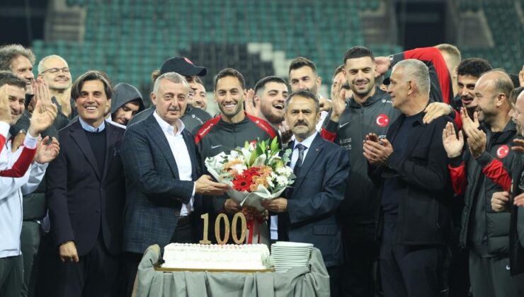 Tarihi maç öncesi Milli Takım’a moral verdiler