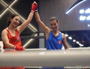 Boksta ilk altın madalya Kağıtsporlu Ayşen Taşkın’dan;Ayşen, Riyad’da şanlı bayrağımızı göndere çekti