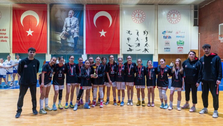 GENÇ BASKETBOLCULARDAN BAŞKENT İZ’E İKİNCİLİK GURURU