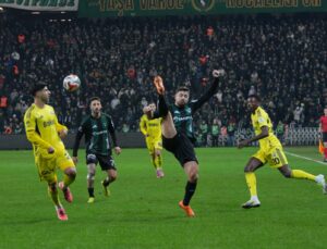 Fenerbahçe Deplasmanda Kazandı: 3 Puan Sarı-Lacivertlilerin