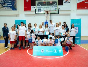 Anadolu Efes 2025–2026 sezonu One Team Projesi sertifika töreni Antalya’da gerçekleşti