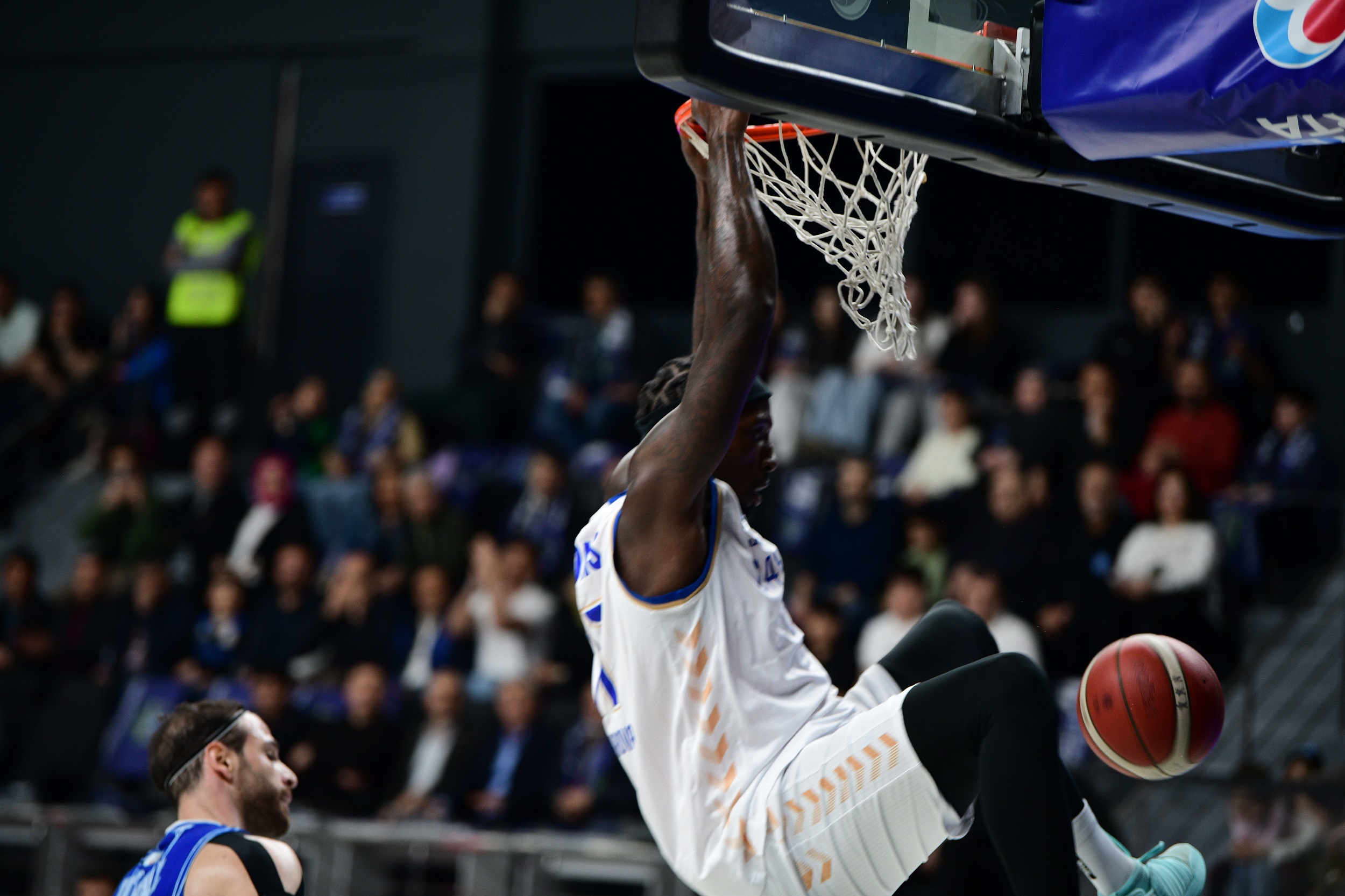Çayırova Belediyesi, Kağıtspor’u mağlup etti