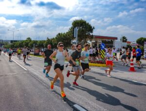 Salomon Çeşme Yarı Maratonu Ege’nin ritmini koşuya taşıyacak