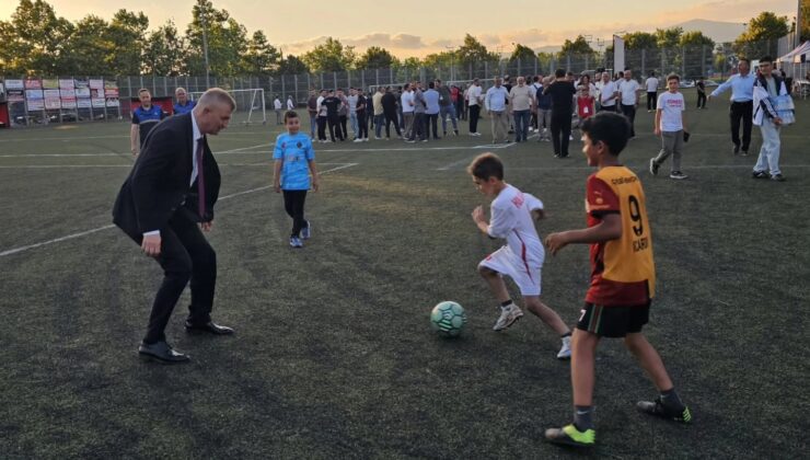 Gölcük Köyler Arası Geleneksel 7. Futbol Turnuvası Başladı