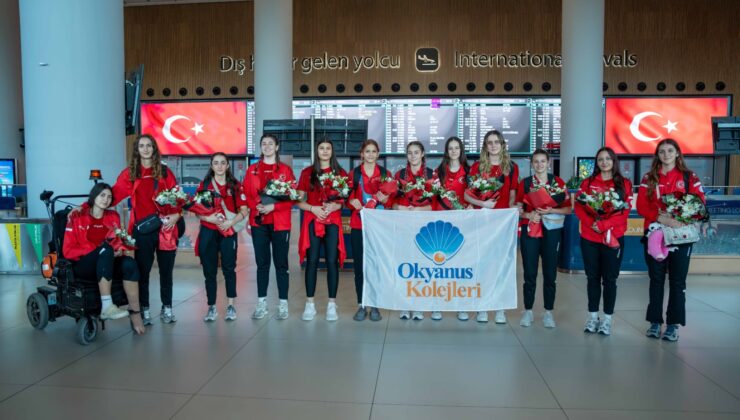 Okyanus Koleji Kız Voleybol Milli Takımı, dünya ikincisi oldu 